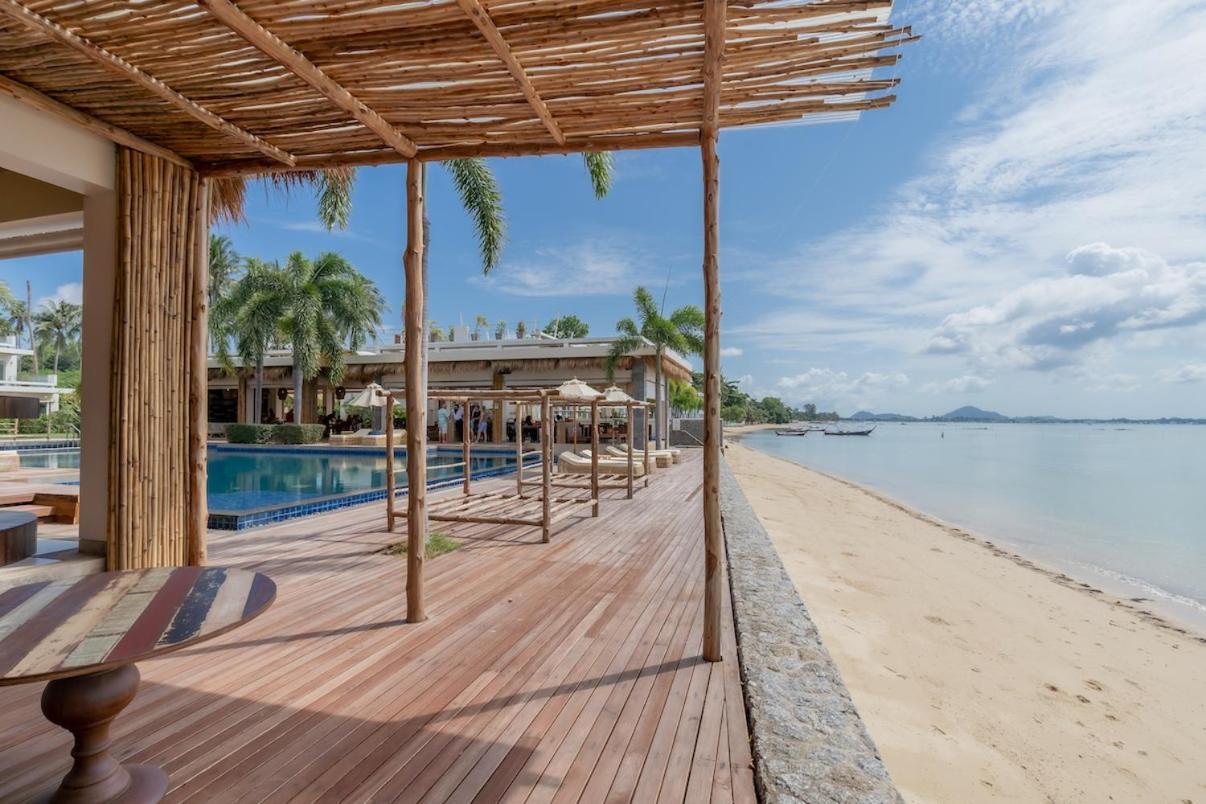 Poppy Beachfront Residence Rawai Room photo